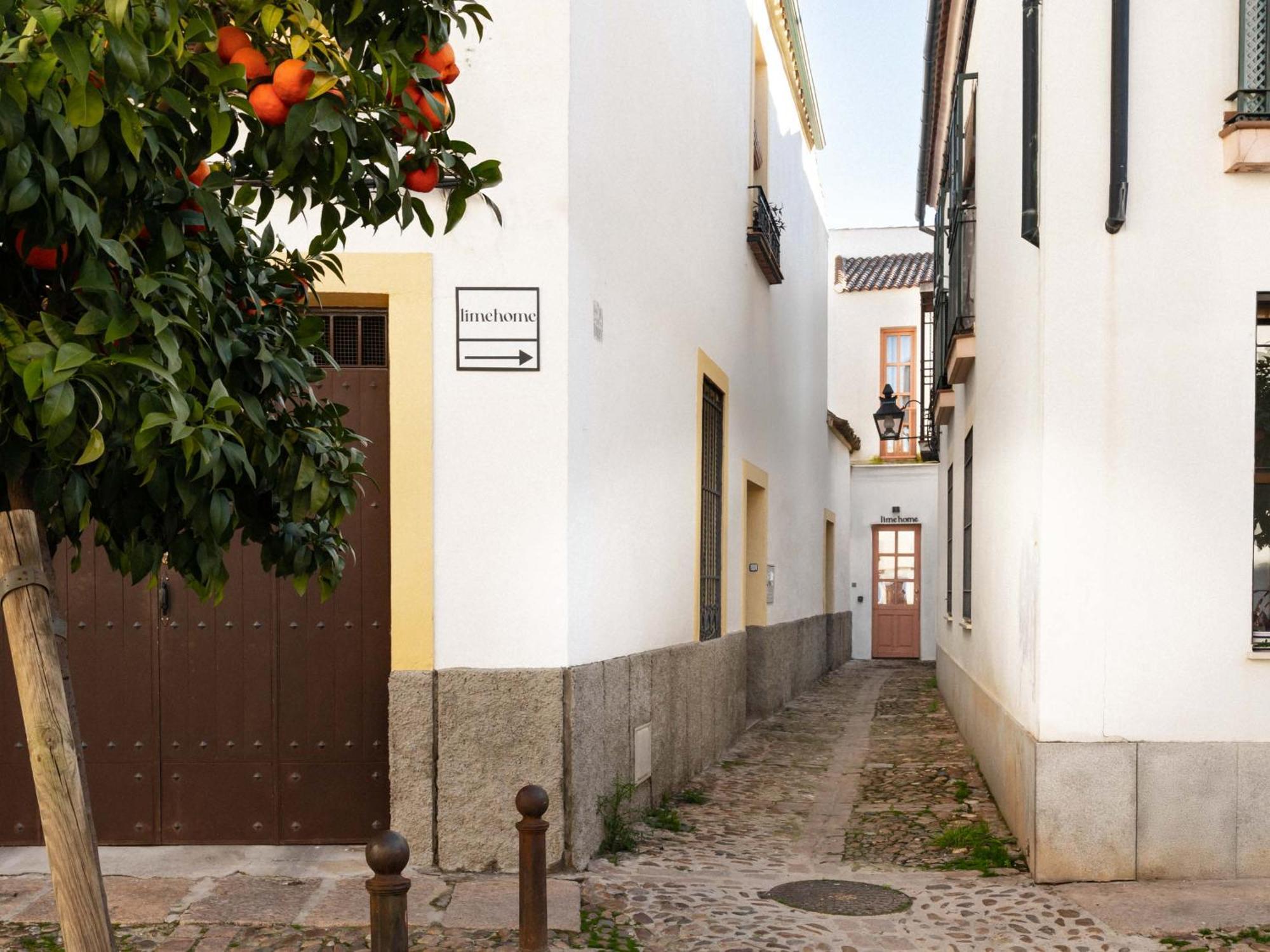 Limehome Cordoba Calle Pozanco Exteriör bild