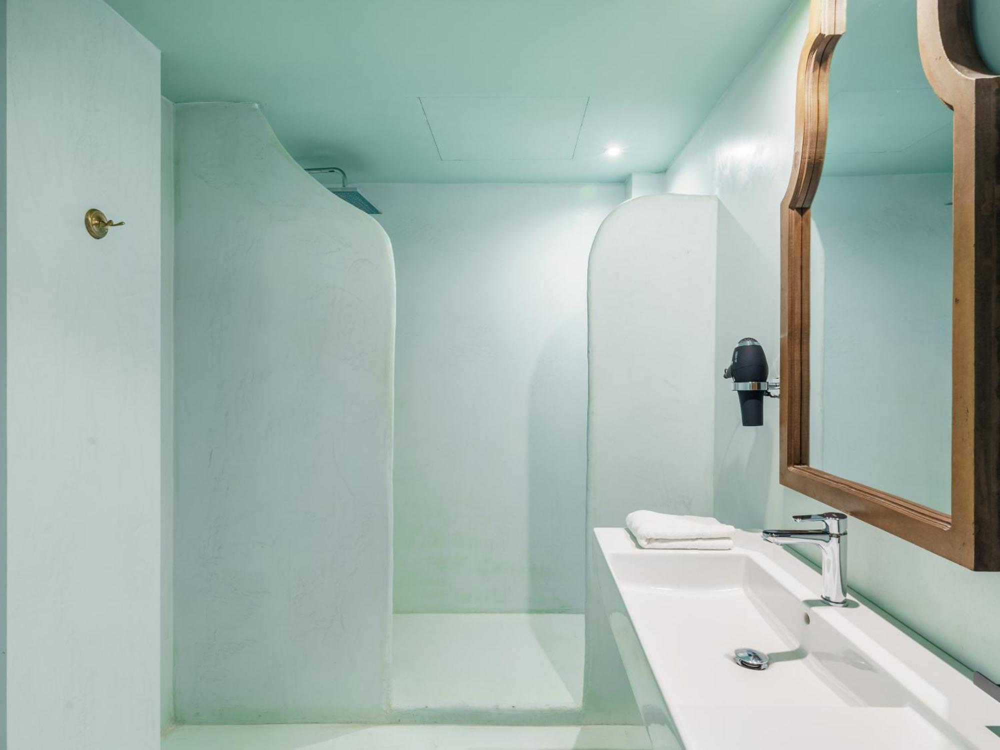 Limehome Cordoba Calle Pozanco Exteriör bild