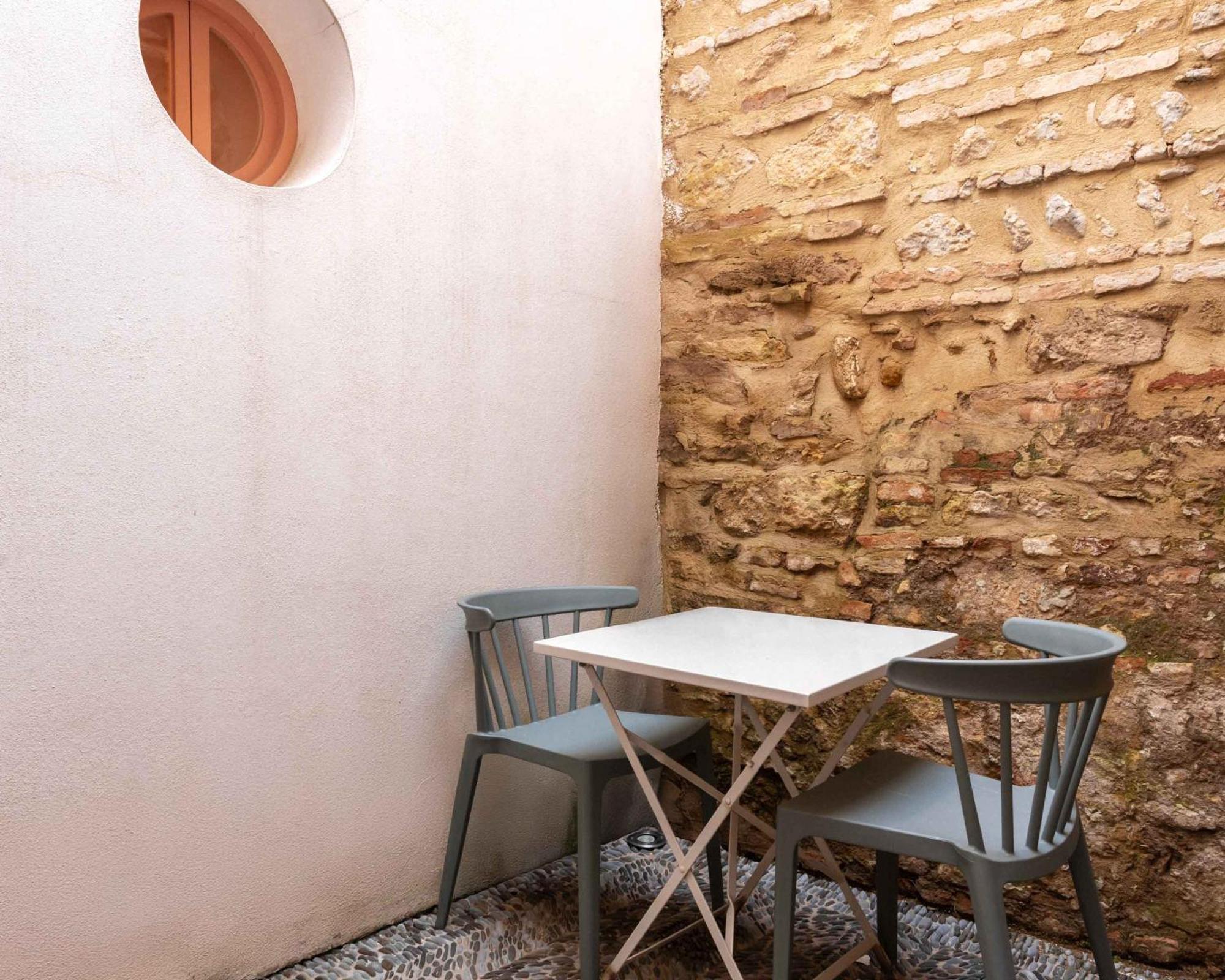 Limehome Cordoba Calle Pozanco Exteriör bild